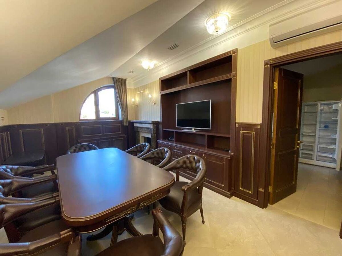 Sell office. Киев, Трехсвятительская, 13 — photo 6