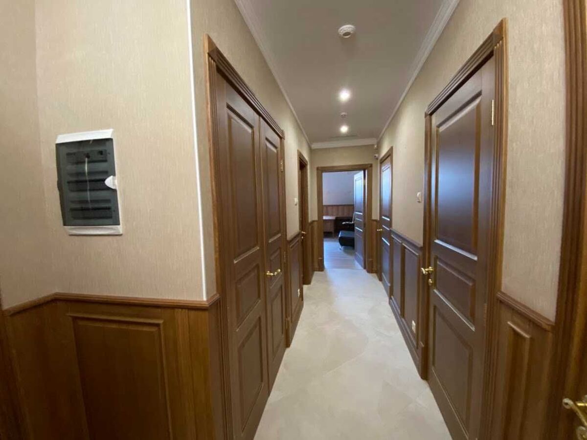 Sell office. Киев, Трехсвятительская, 13 — photo 10