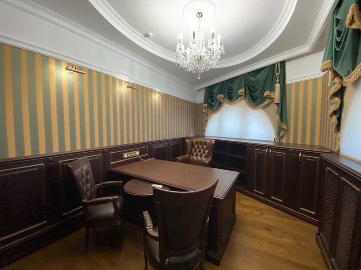 Sell office. Киев, Трехсвятительская, 13 — photo 2